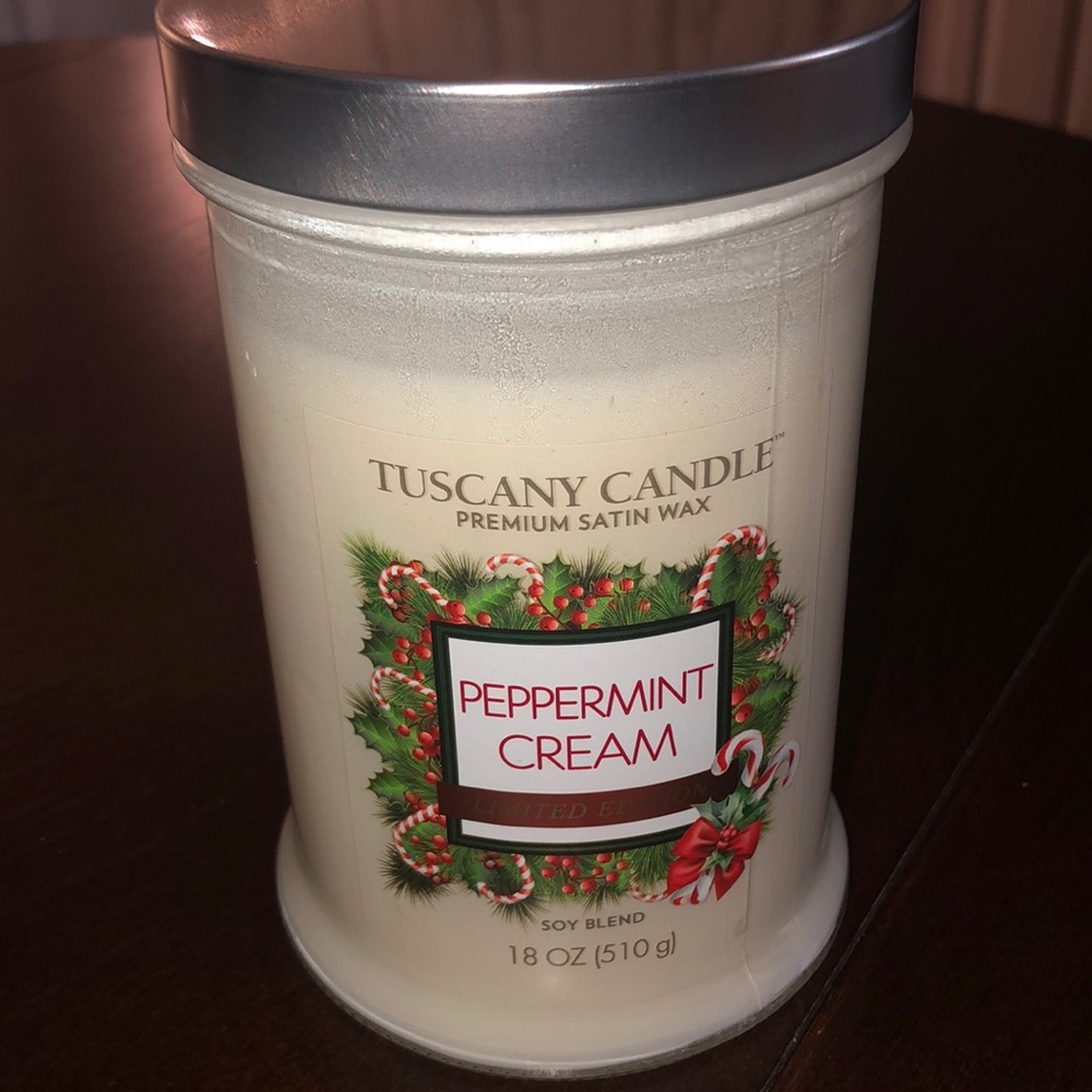 Yankee candle peppermint cream candle
